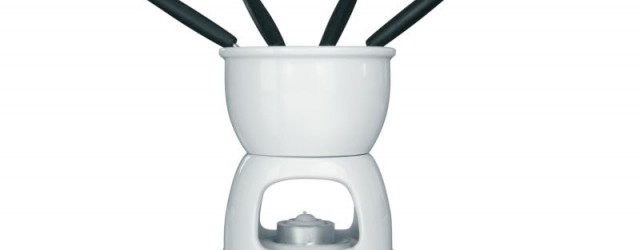 Einfaches und schnelles Rezept für ein Schokoladenfondue. Erfahre welche Schokolade und welche Früchte man für ein Schoko Fondue verwendet. Gutes Gelingen!